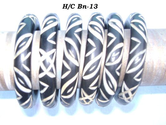Hanndcrafted Antique Wooden Bangle Hind Handicrafts products