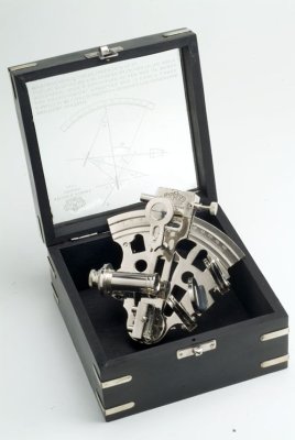 Brass Nautical Sextant with Sheesham Wood Box Hind Handicrafts products